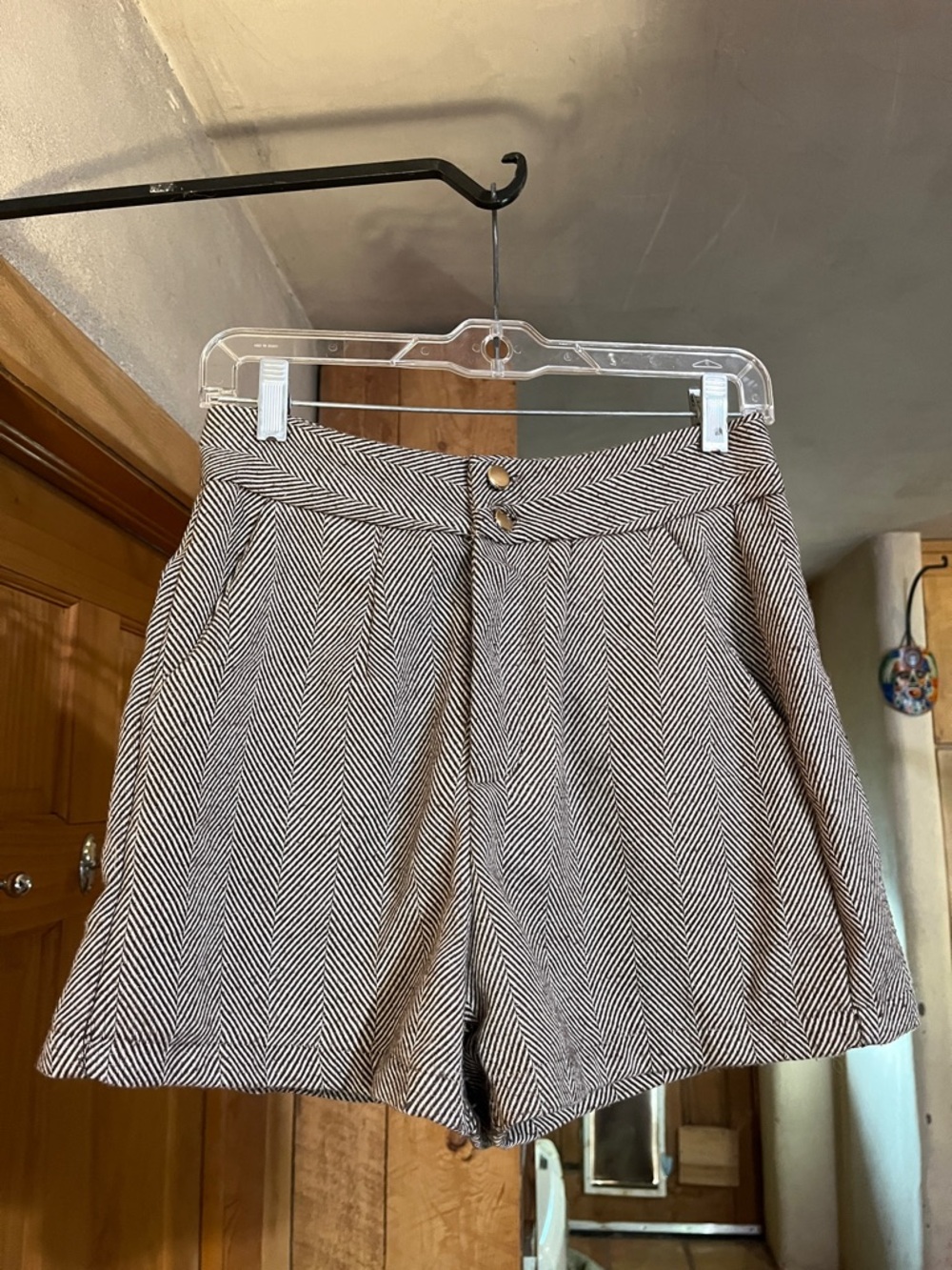 High-Waist Chevron Pattern Women's Shorts - Black & White